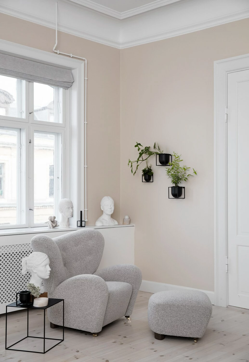 By Lassen Kubus Kukkaruukku, 10 Cm, Musta 2 By Lassen Kubus Kukkaruukku, 10 Cm, Musta - Image 2