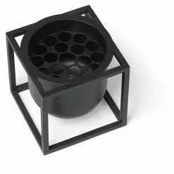 By Lassen Kubus Kukkaruukku, 10 Cm, Musta 8 By Lassen Kubus Kukkaruukku, 10 Cm, Musta -Julisteet Sales Store by lassen kubus kukkaruukku 10 cm 3