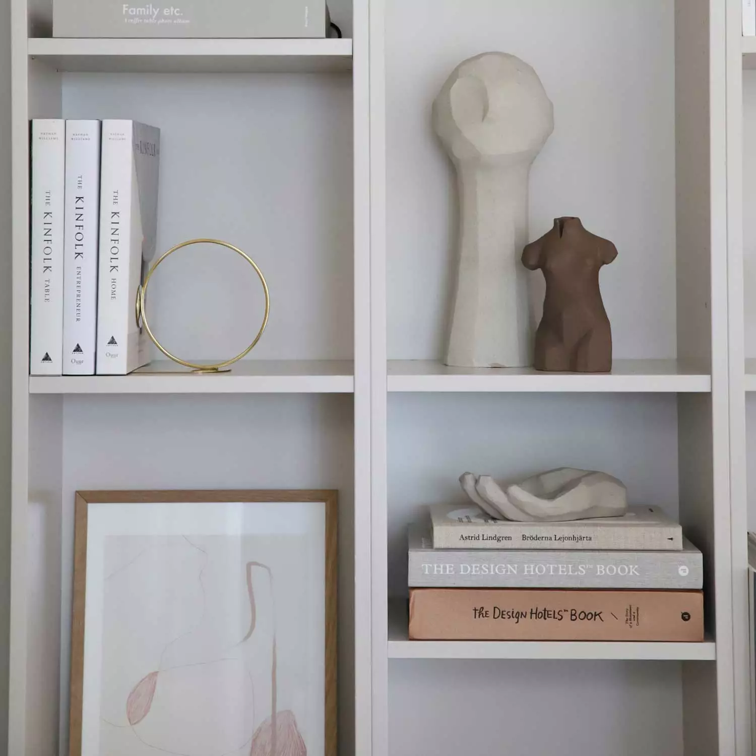 Cooee Design Bless Veistos, Limestone 2 Cooee Design Bless Veistos, Limestone - Image 2