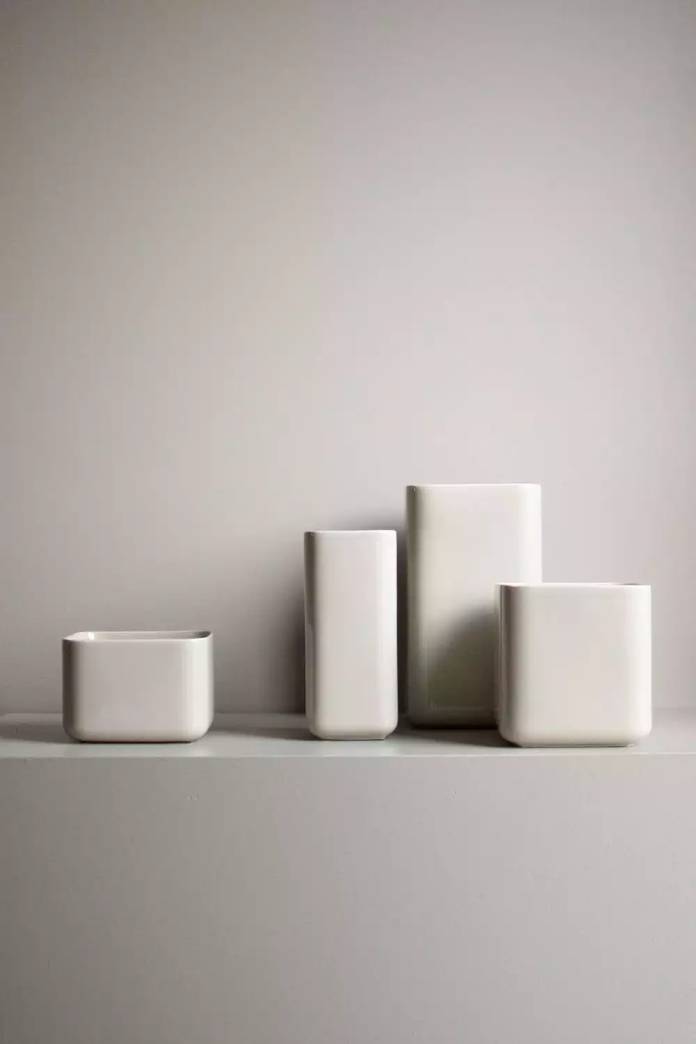 DBKD Cube Ruukku Suuri H25 Cm, Valkoinen 2 DBKD Cube Ruukku Suuri H25 Cm, Valkoinen - Image 2