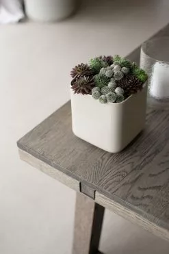 DBKD Cube Ruukku Pieni H15 Cm, Sand 5 DBKD Cube Ruukku Pieni H15 Cm, Sand -Julisteet Sales Store dbkd cube pot small 0