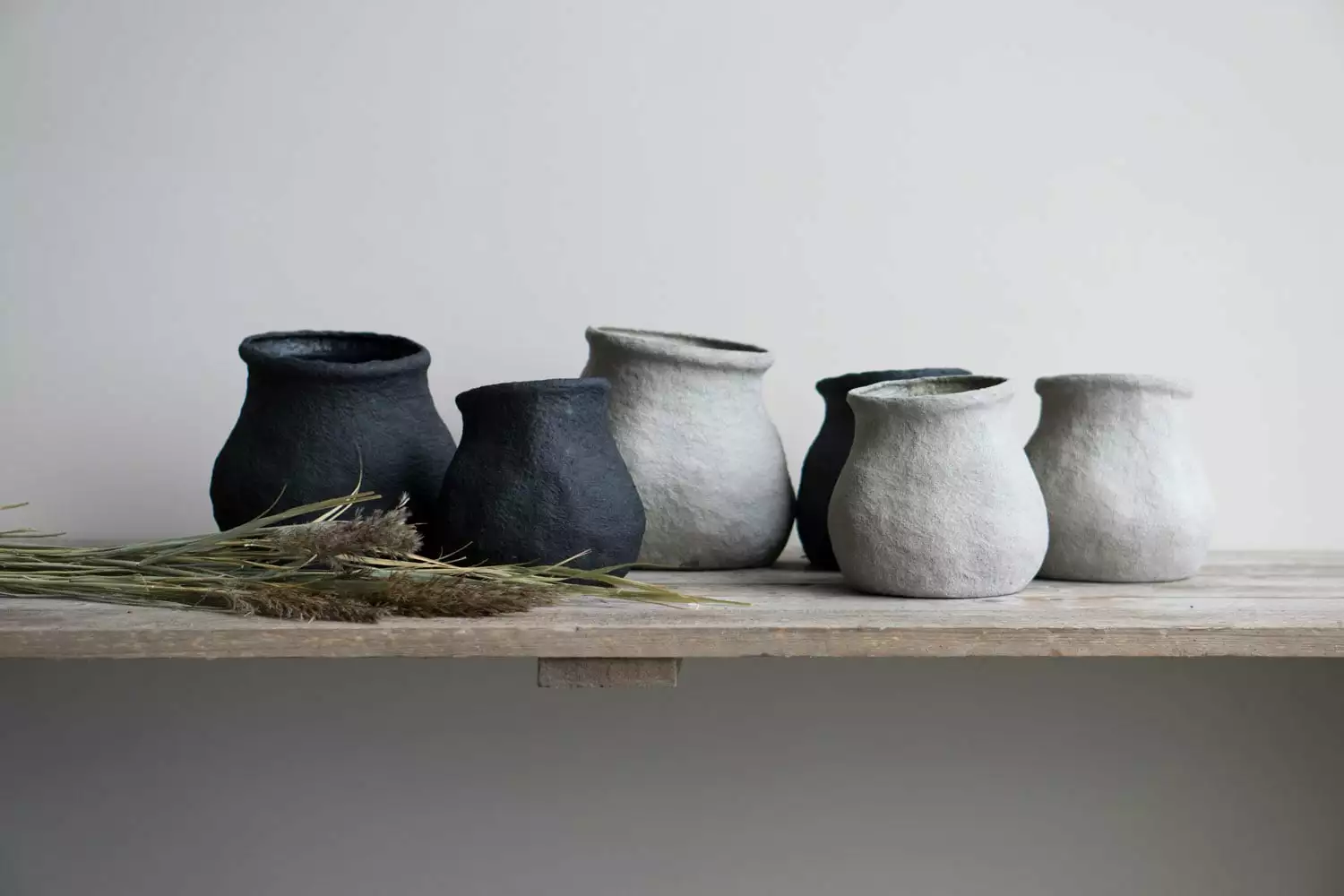 DBKD Paper Vase/Pot Small, Black 3 DBKD Paper Vase/Pot Small, Black - Image 3