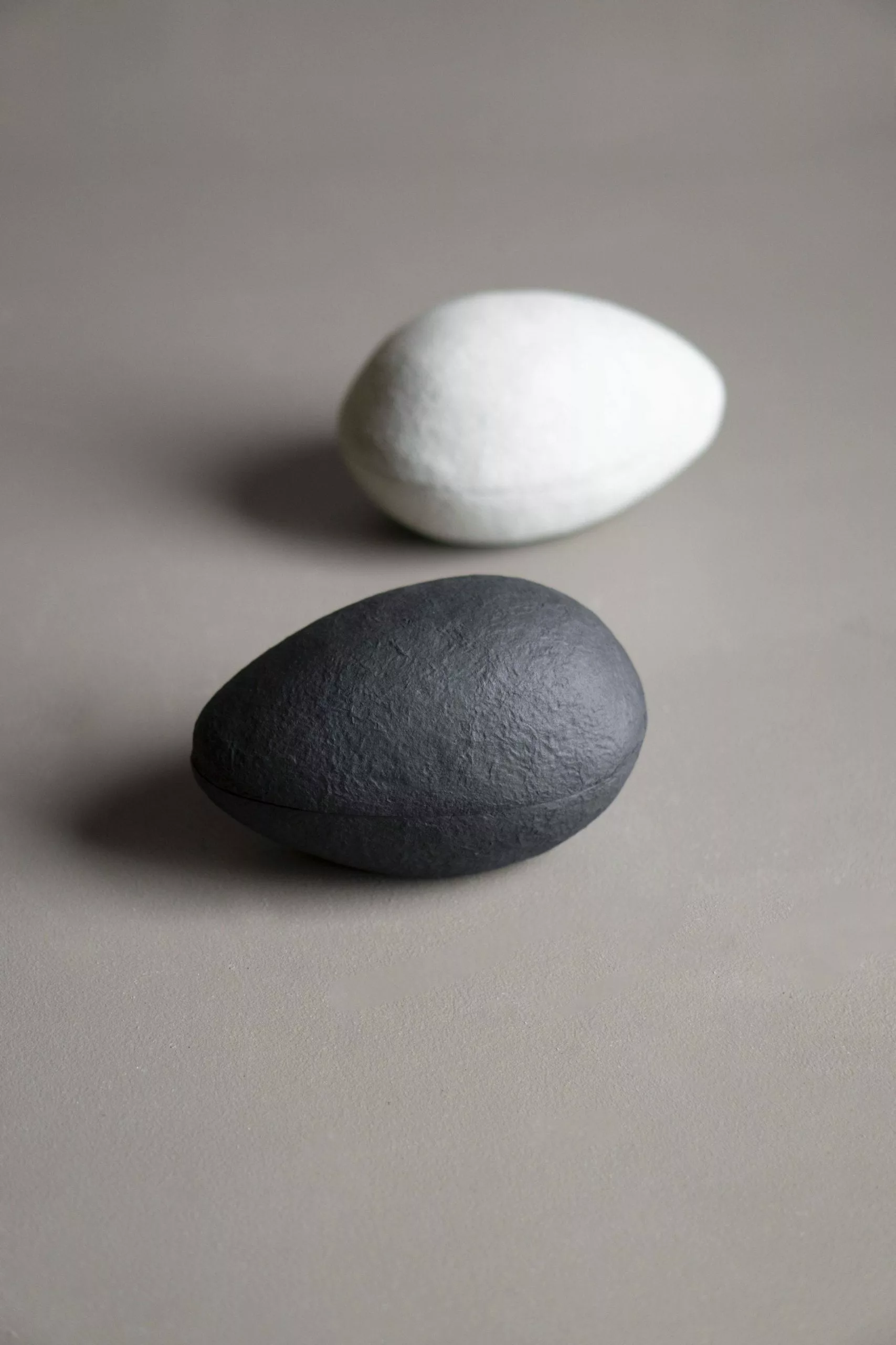 DBKD Treat Pääsiäismuna, Musta 3 DBKD Treat Pääsiäismuna, Musta - Image 3