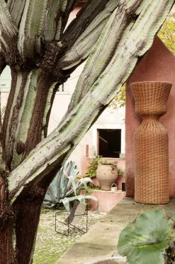 Ferm LIVING Agnes Kukkateline Rottinki 36,8x90 Cm -Julisteet Sales Store ferm living agnes plant stand natural 7