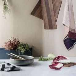 Ferm LIVING Plant Box Small, Cashmere 8 Ferm LIVING Plant Box Small, Cashmere -Julisteet Sales Store ferm living plant box pieni musta 2