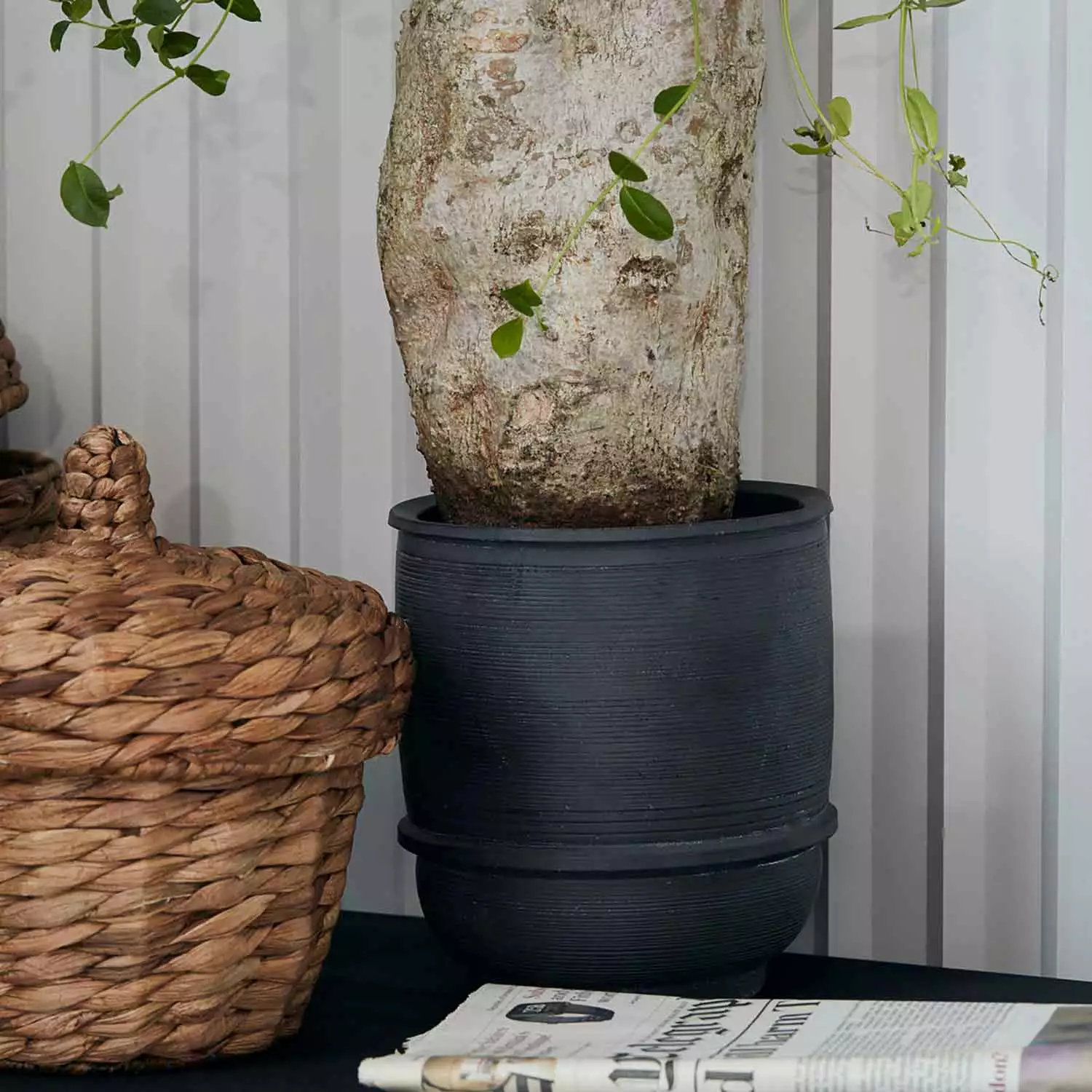 House Doctor Ground Ruukku Tummanharmaa, Ø18 Cm H20 Cm 2 House Doctor Ground Ruukku Tummanharmaa, Ø18 Cm H20 Cm - Image 2