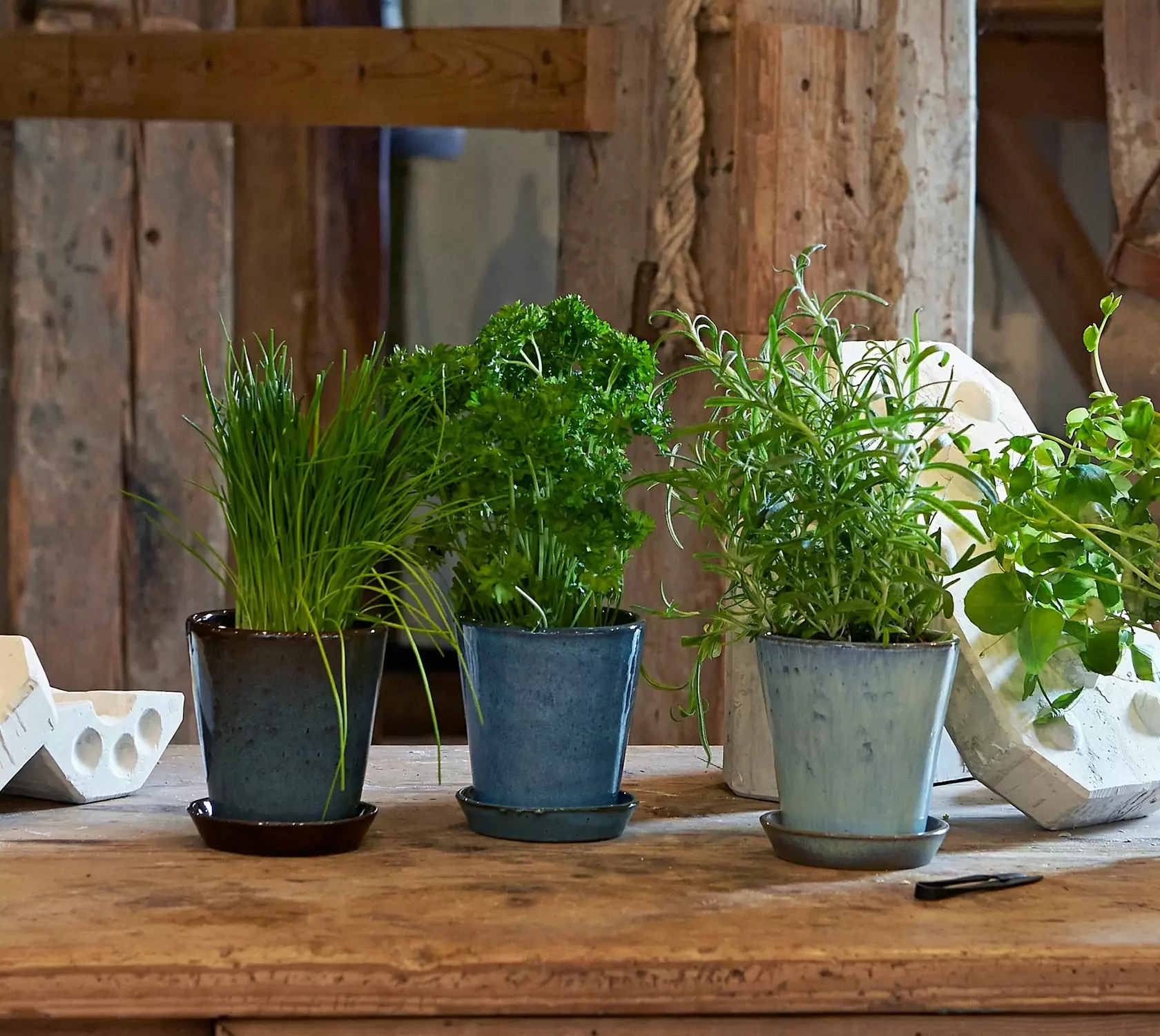 Knabstrup Keramik Istutusruukku Ø10,5 Cm, Soft Mint 2 Knabstrup Keramik Istutusruukku Ø10,5 Cm, Soft Mint - Image 2