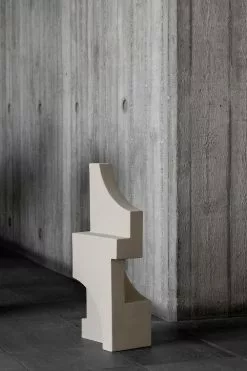 Kristina Dam Studio Serif Veistos, Beige -Julisteet Sales Store kristina dam serif veistos beige 0